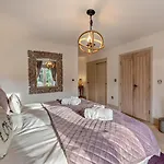 2 Bed In Scarborough Oc-g0179 * Staintondale