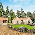2 Bed In Scarborough Oc-g0179