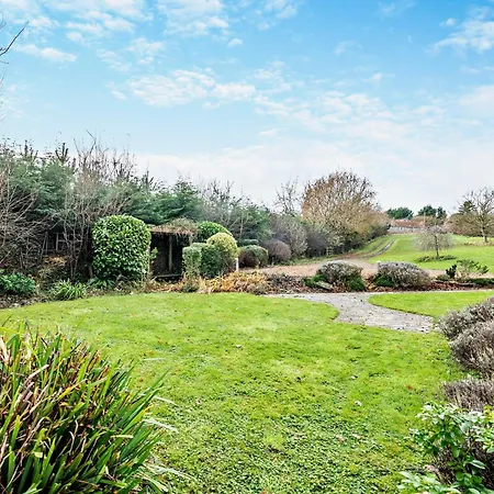 Дом отдыха 2 Bed In Robin Hoods Bay G0179