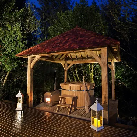 2 Bed In Robin Hoods Bay G0179 Staintondale